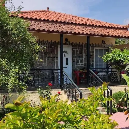 Eretria Vacation House Exterior photo